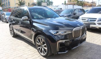 2019 BMW~X7 M50d