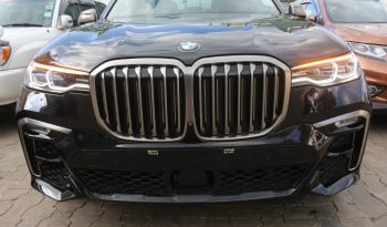 2019 BMW~X7 M50d full